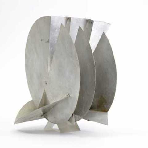 Claudio Del Sole, Untitled (Construction), 1980. Galvanised steel, 32cm x 30cm, 34cm. Courtesy CANAL.