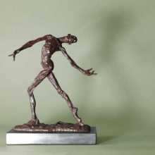 Dancer V bronze - 1 of an edition of 9 H 33 x W 26 x D 12 cm 